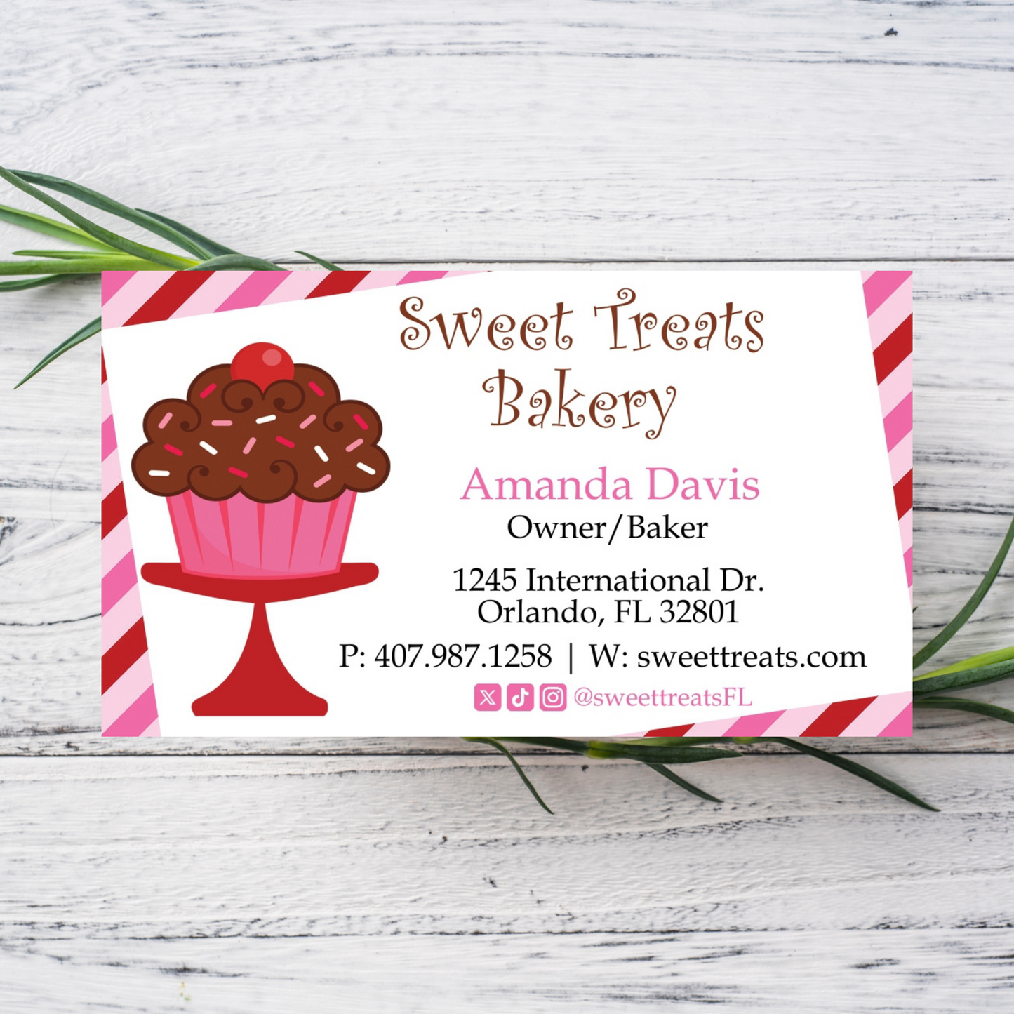 Cupcake Bakery Business Card